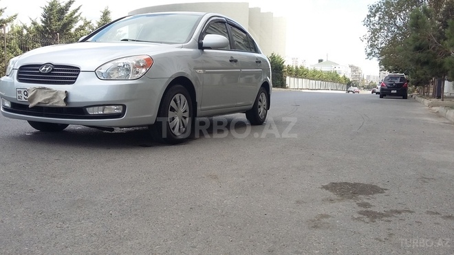 Hyundai Accent 2009, 77,000 km - 1.4 l - Bakı