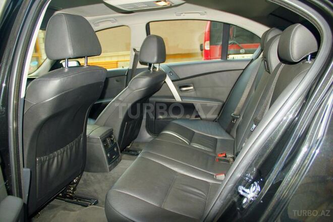BMW 523 2006, 137,500 km - 2.5 l - Bakı