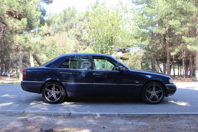 Mercedes C 180 1995, 273,000 km - 1.8 л - Sumqayıt