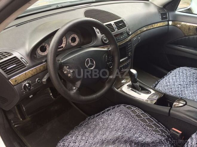 Mercedes E 320 2004, 250,000 km - 3.2 l - Bakı