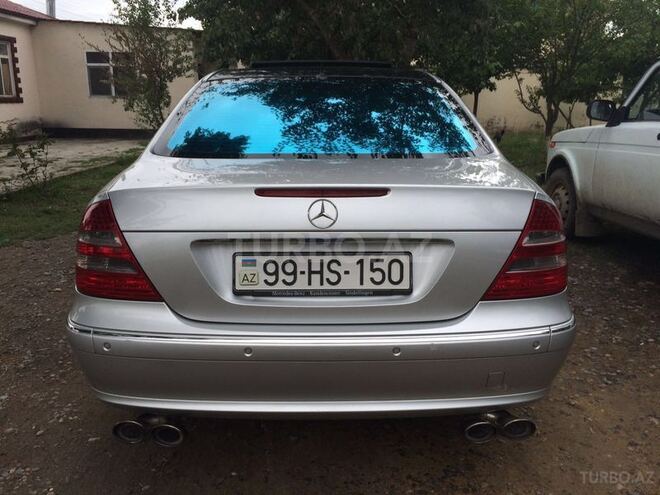 Mercedes E 320 2004, 250,000 km - 3.2 l - Bakı