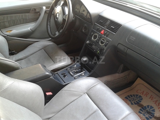 Mercedes C 230 1998, 210,000 km - 2.3 л - Bakı
