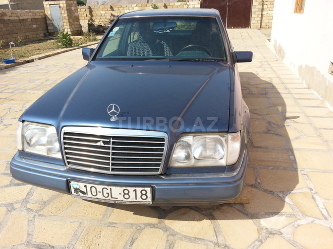 Mercedes E 220 1993, 419,000 km - 2.2 л - Bakı