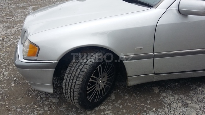 Mercedes C 230 1998, 214,631 km - 2.3 l - Qəbələ