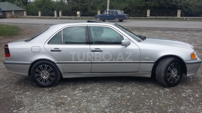 Mercedes C 230 1998, 214,631 km - 2.3 l - Qəbələ