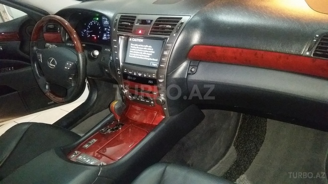 Lexus LS 460 2008, 132,000 km - 4.6 л - Bakı