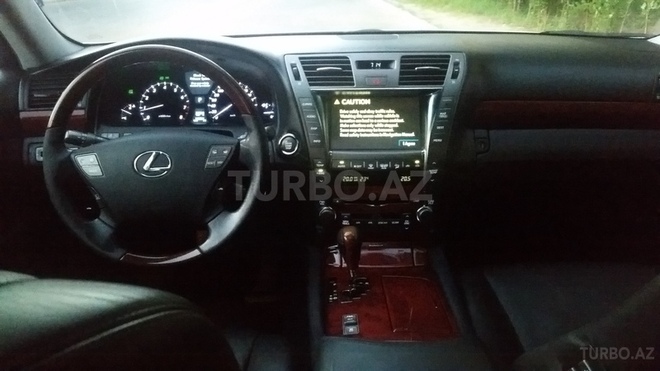 Lexus LS 460 2008, 132,000 km - 4.6 л - Bakı