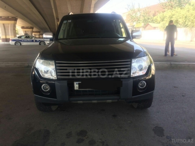 Mitsubishi Pajero 2008, 88,000 km - 3.0 l - Bakı