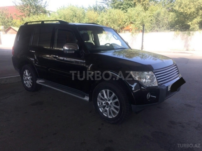 Mitsubishi Pajero 2008, 88,000 km - 3.0 l - Bakı