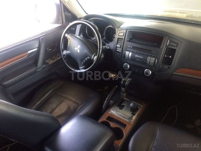 Mitsubishi Pajero 2008, 88,000 km - 3.0 l - Bakı