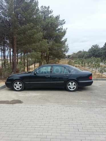 Mercedes E 240 2001, 188,000 km - 2.6 l - Sumqayıt