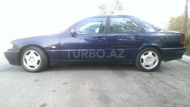 Mercedes C 180 1997, 267,000 km - 1.8 л - Bakı