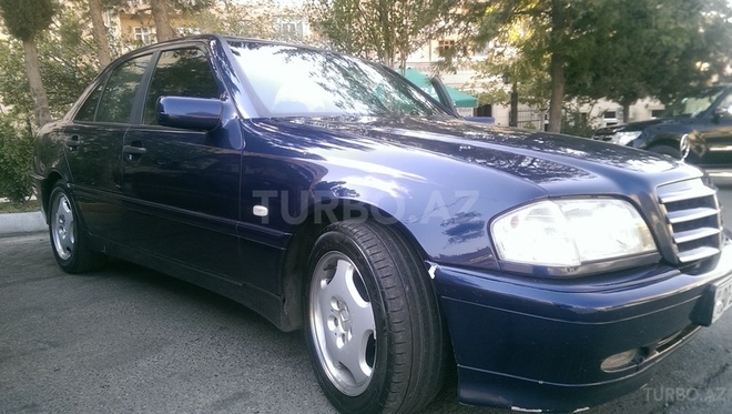 Mercedes C 180 1997, 267,000 km - 1.8 л - Bakı
