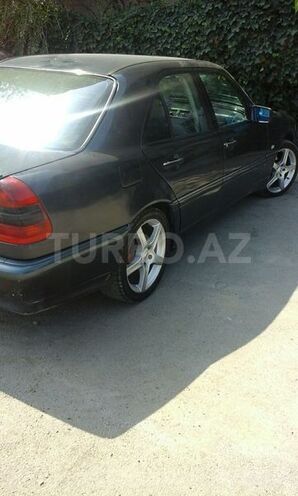 Mercedes C 280 1997, 211,000 km - 2.8 л - Sumqayıt