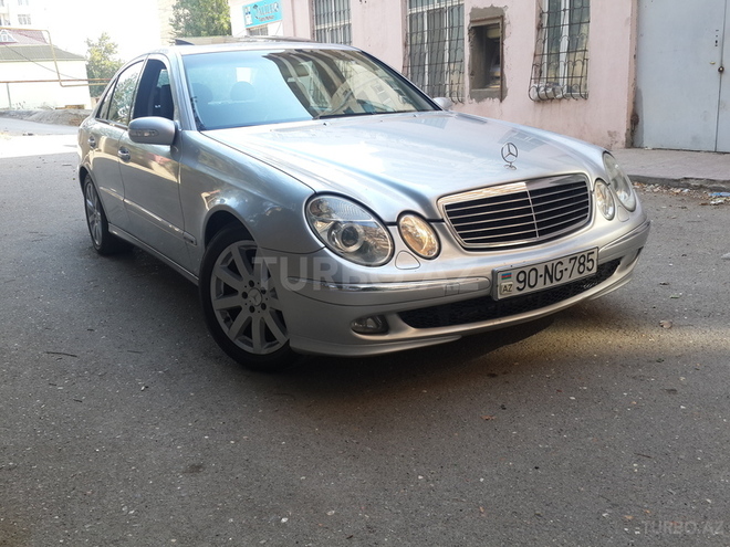 Mercedes E 240 2002, 260,000 km - 2.6 л - Bakı