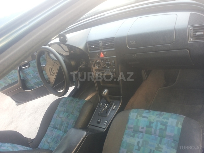 Mercedes C 180 1997, 290,000 km - 1.8 l - Bakı