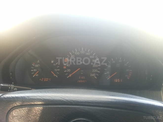 Mercedes C 180 1997, 290,000 km - 1.8 l - Bakı