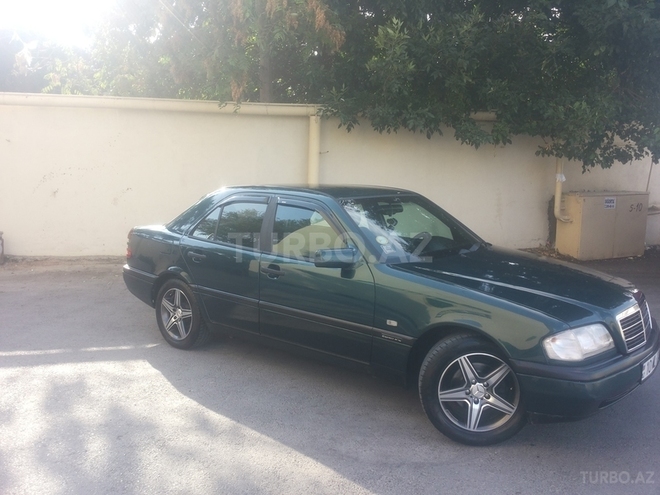 Mercedes C 180 1997, 290,000 km - 1.8 l - Bakı