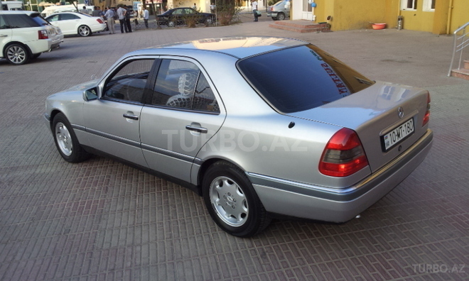 Mercedes C 180 1995, 336,454 km - 1.8 л - Sumqayıt