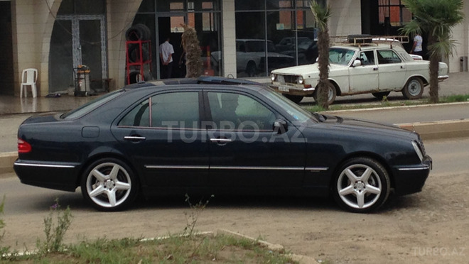 Mercedes E 320 2000, 255,308 km - 3.2 l - Bakı