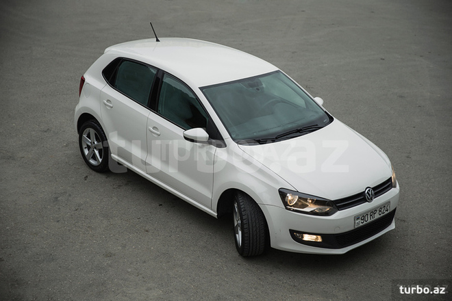 Volkswagen Polo 2009, 130,000 km - 1.4 л - Bakı