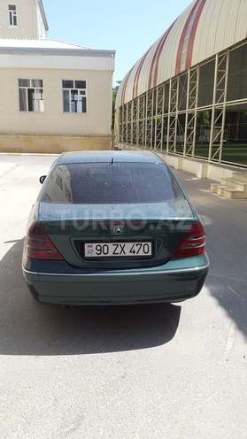 Mercedes C 220 2000, 246,000 km - 2.2 l - Bakı