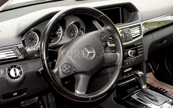 Mercedes E 200 2010, 163,000 km - 2.0 l - Sumqayıt