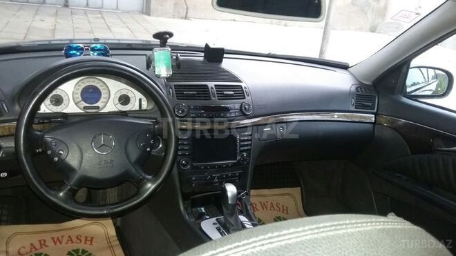 Mercedes E 270 2004, 217,000 km - 2.7 l - Bakı