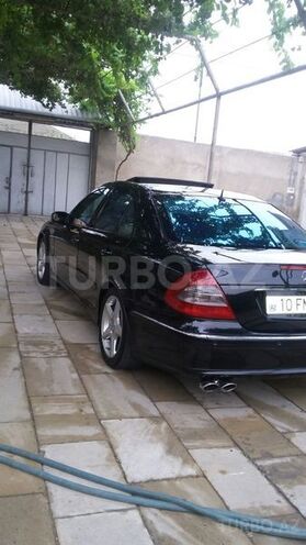 Mercedes E 270 2004, 217,000 km - 2.7 l - Bakı