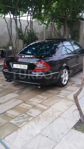 Mercedes E 270 2004, 217,000 km - 2.7 l - Bakı
