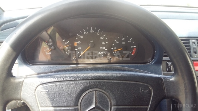 Mercedes C 220 1994, 364,000 km - 2.2 l - Ağdam