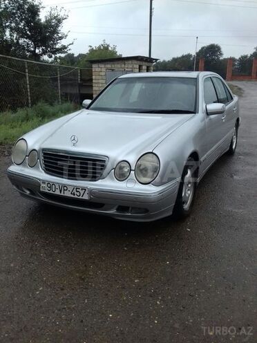 Mercedes E 240 2001, 390,000 km - 2.4 l - Bakı