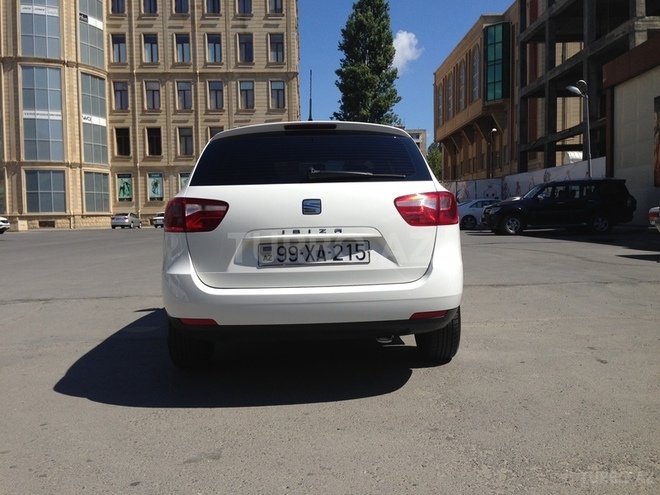 SEAT Ibiza 2014, 31,000 km - 1.4 л - Bakı