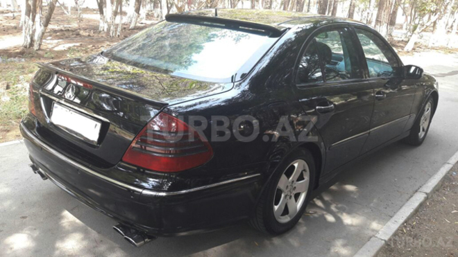 Mercedes E 270 2002, 210,000 km - 2.7 l - Sumqayıt