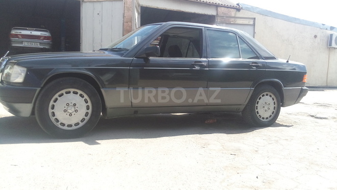 Mercedes 190 1990, 245,354 km - 2.0 l - Bakı