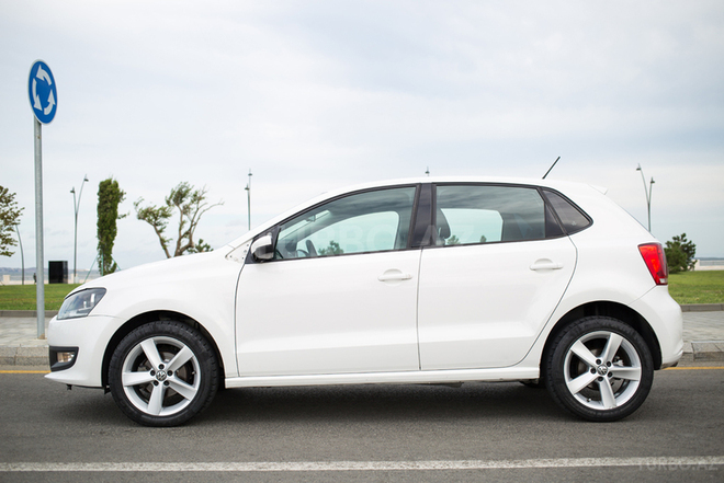 Volkswagen Polo 2009, 130,000 km - 1.4 л - Bakı