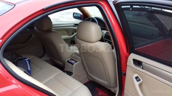 BMW 318 2000, 179,000 km - 1.9 л - Bakı