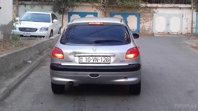 Peugeot 206 2003, 147,000 km - 1.4 л - Bakı
