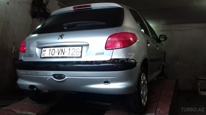 Peugeot 206 2003, 147,000 km - 1.4 л - Bakı