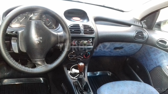 Peugeot 206 2003, 147,000 km - 1.4 л - Bakı