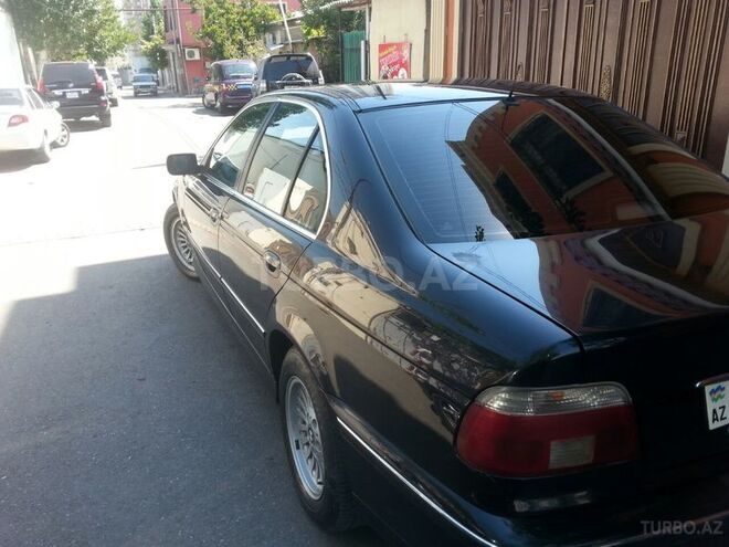 BMW 523 1999, 177,000 km - 0.3 l - Bakı