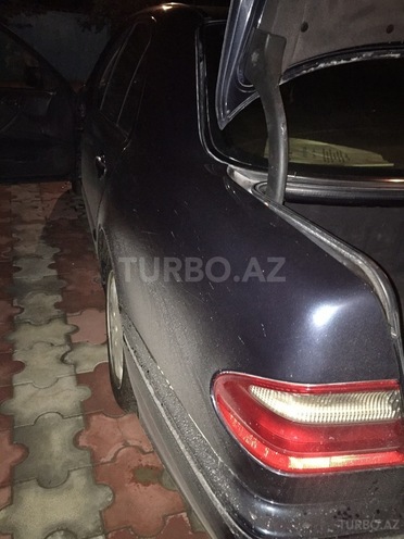 Mercedes E 220 2000, 217,000 km - 2.2 l - Yevlax