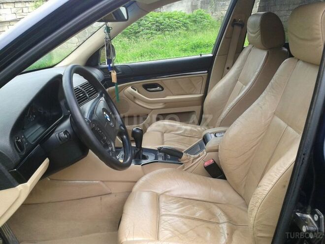 BMW 525 2001, 207,000 km - 2.5 l - Masallı