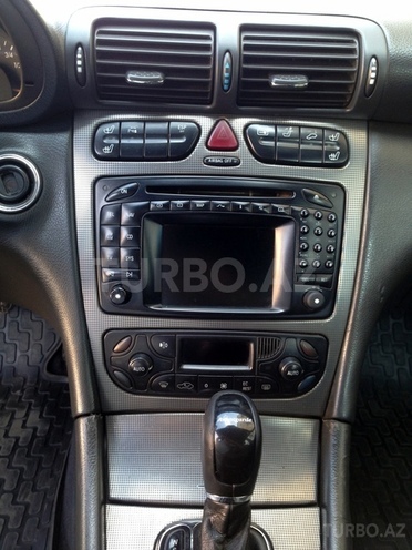 Mercedes C 320 2000, 273,000 km - 3.2 l - Bakı