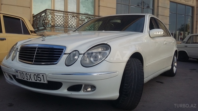 Mercedes E 220 2003, 632,000 km - 2.2 l - Sumqayıt