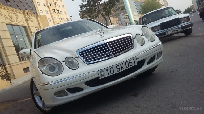 Mercedes E 220 2003, 632,000 km - 2.2 l - Sumqayıt