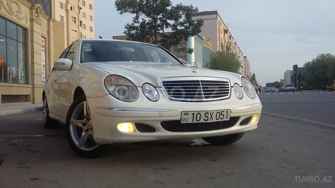 Mercedes E 220 2003, 632,000 km - 2.2 l - Sumqayıt