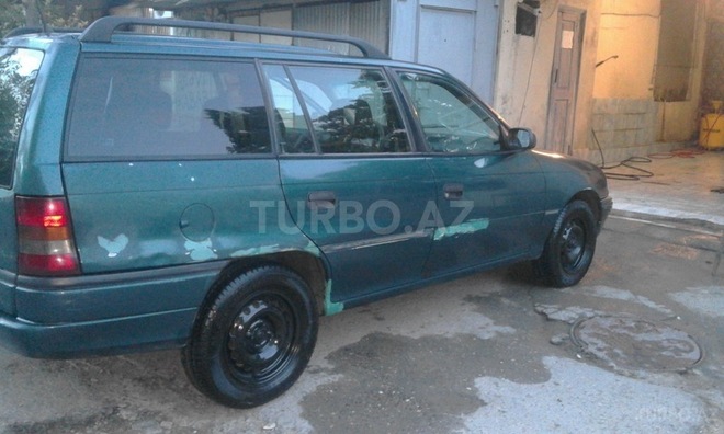 Opel Astra 1997, 340,000 km - 1.6 l - Bakı