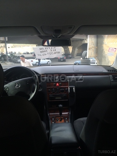 Mercedes E 270 2000, 230,000 km - 2.7 l - Bakı