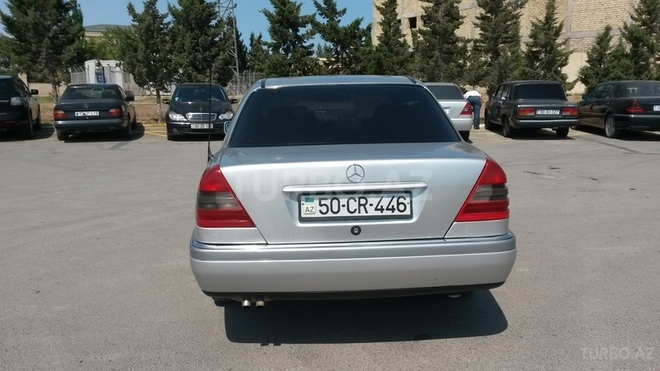 Mercedes C 220 1994, 432,000 km - 2.2 l - Sumqayıt